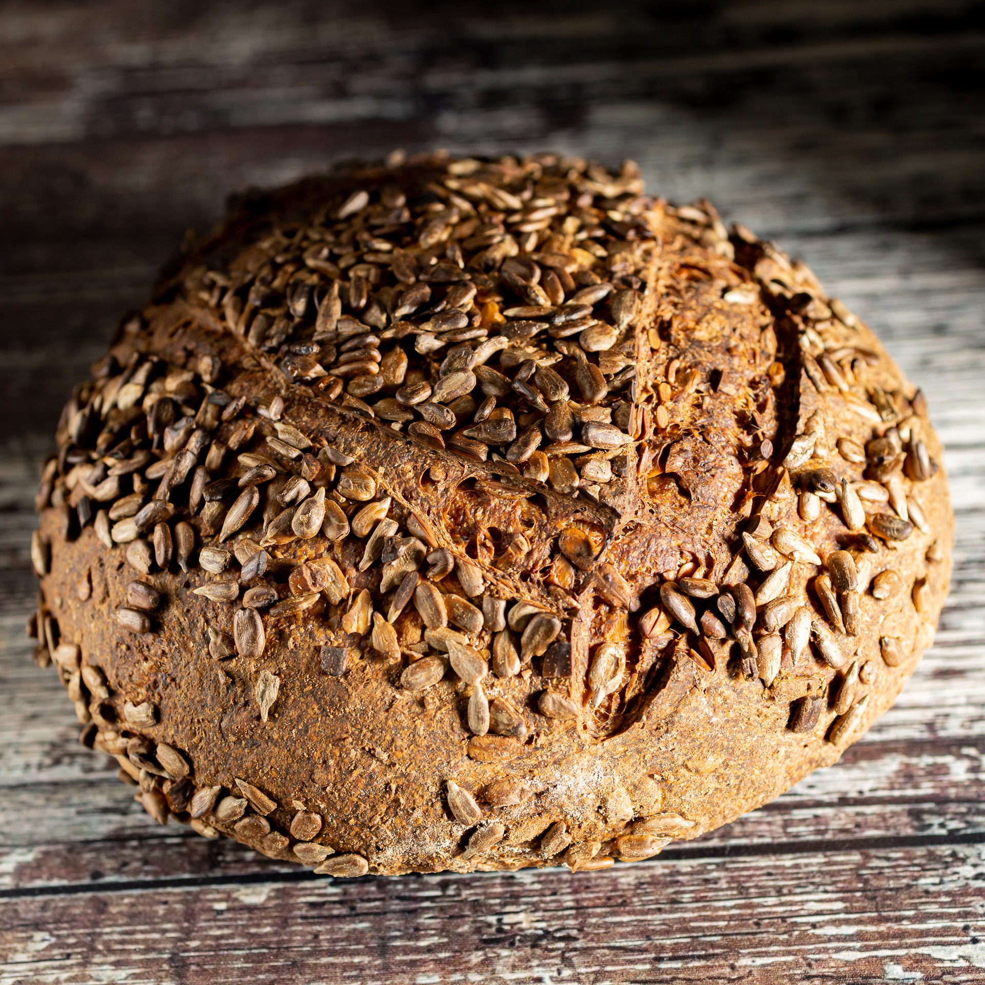 Vollkornbrot mit Sonnenblumenkernen – el gusto